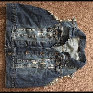 Denim sleeveless jacket